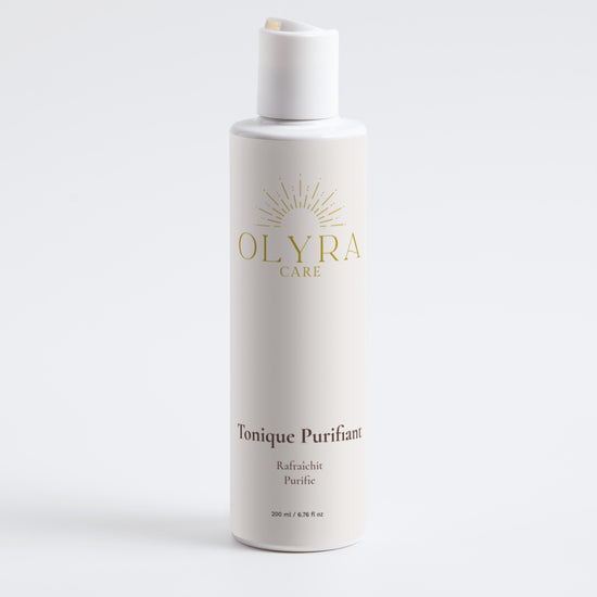 Flacon de Tonique Purifiant Olyra Care, un tonique purifiant pour peau équilibrée et rafraîchie.